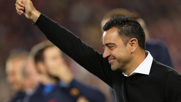 Xavi bleibt doch Trainer beim FC Barcelona